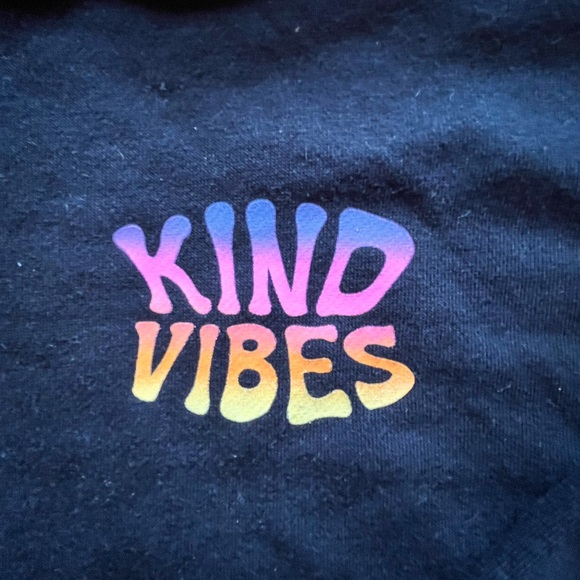 Old Navy Kind Vibes black crop hoodie, girls’ size 8 - Picture 3 of 4